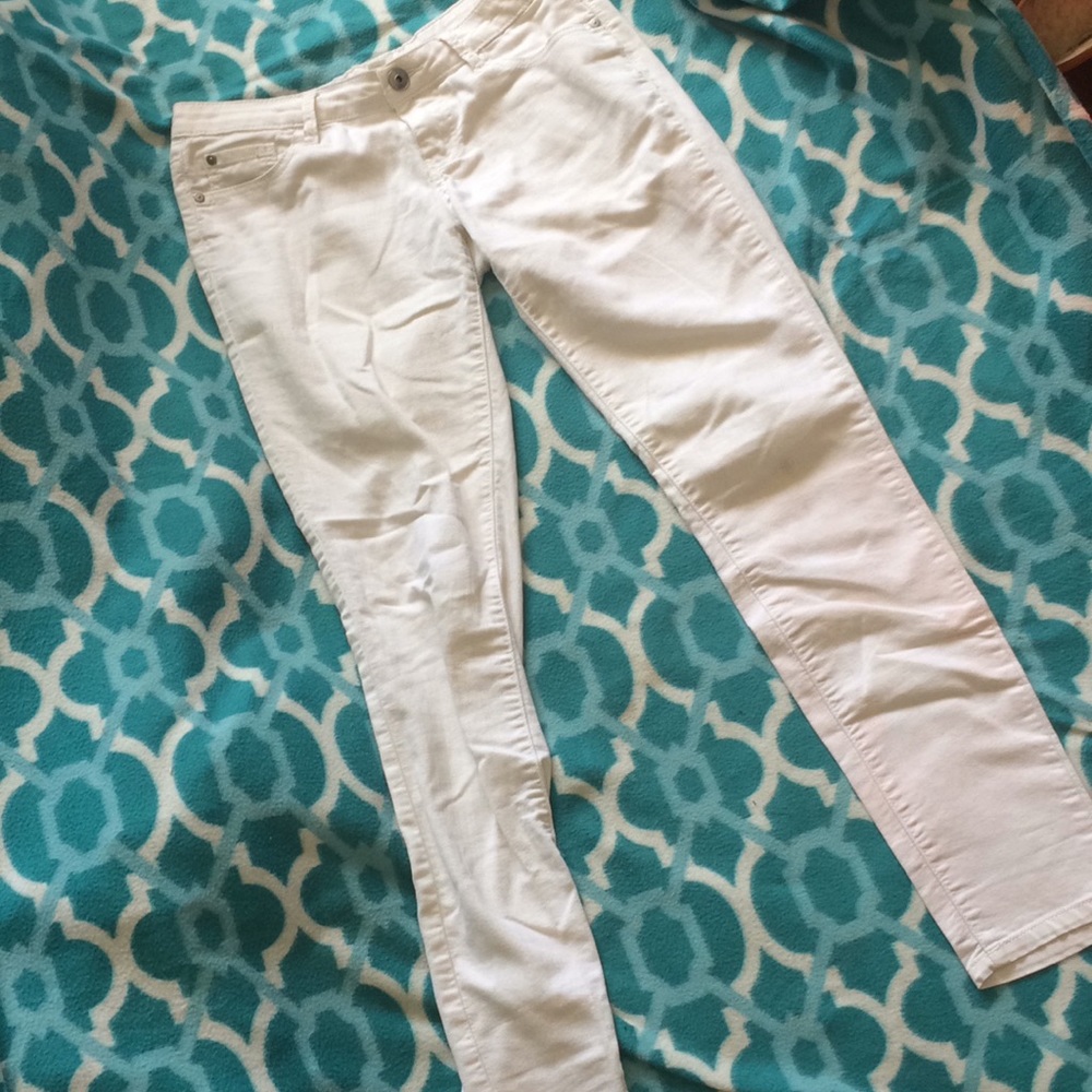 white skinny jeans